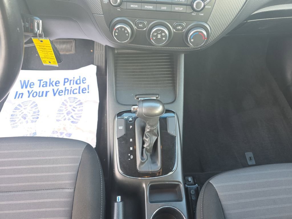 Used 2018 Kia Forte S image 11