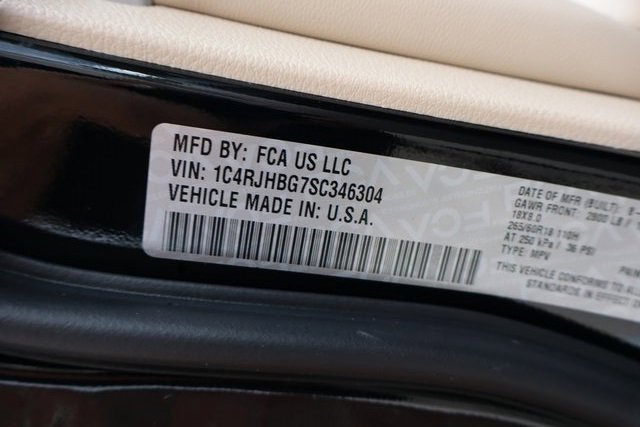 New 2025 Jeep Grand Cherokee Limited image 44