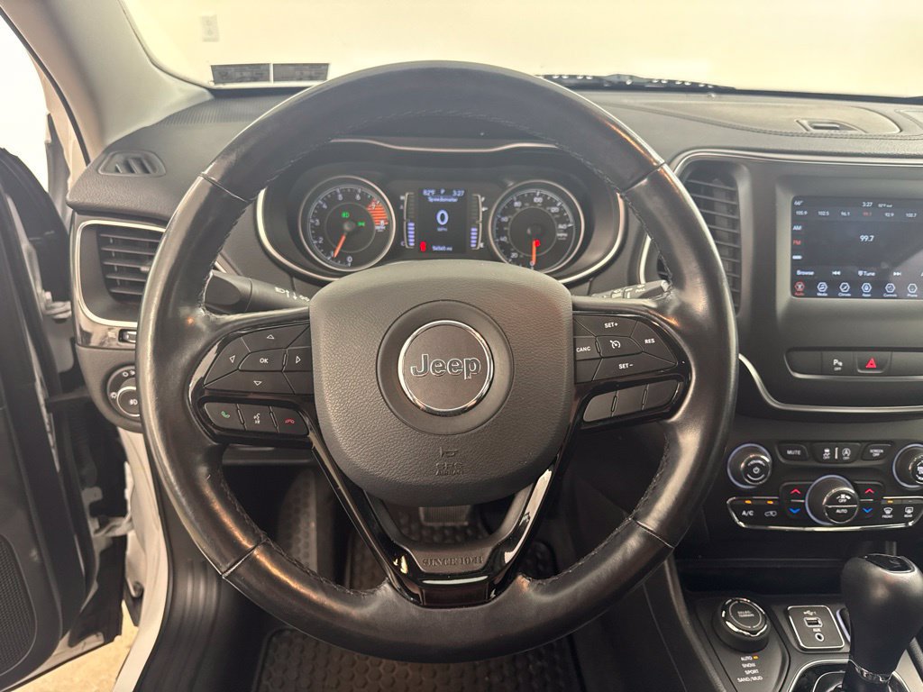 Used 2020 Jeep Cherokee Latitude Plus AWD/4WD image 11