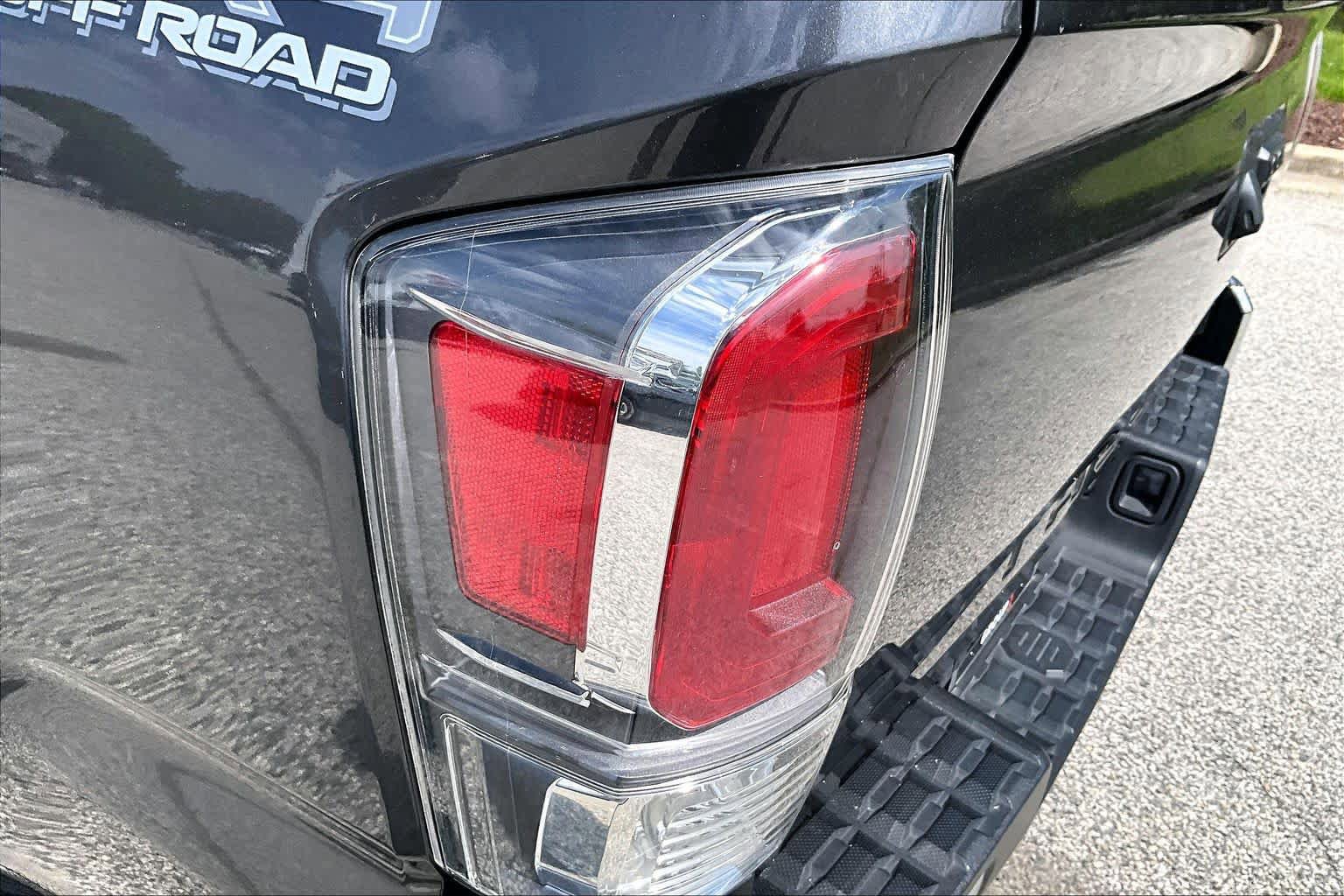 Used 2023 Toyota Tacoma TRD Off-Road AWD/4WD image 27