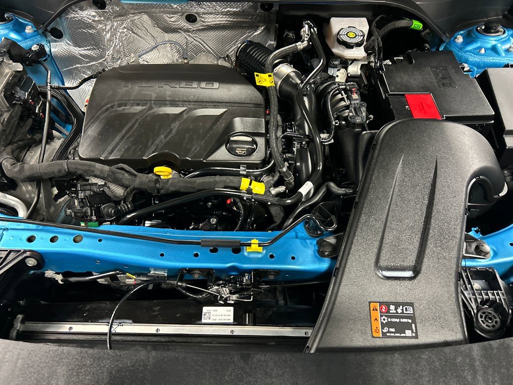 Used 2025 Chevrolet Trax LT w/ Sunroof Package image 27