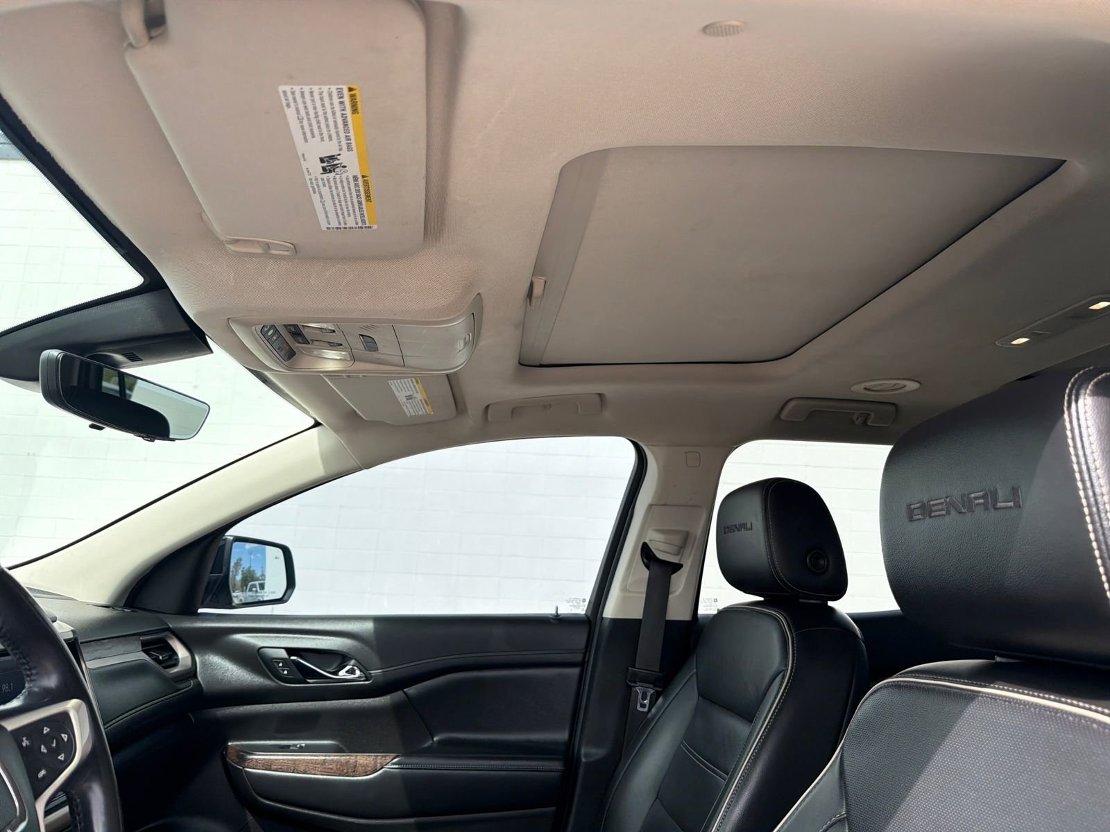 Used 2021 GMC Acadia Denali w/ Denali Ultimate Package image 15