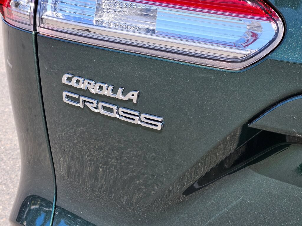 Used 2023 Toyota Corolla Cross LE w/ Moonroof Package AWD/4WD image 11
