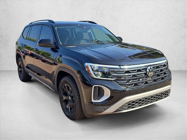 Used 2026 Volkswagen Atlas Peak Edition AWD/4WD image 9