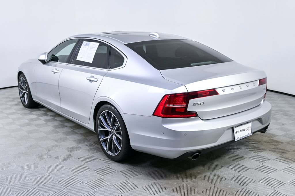 Used 2018 Volvo S90 T5 Momentum w/ Convenience Package AWD/4WD image 4