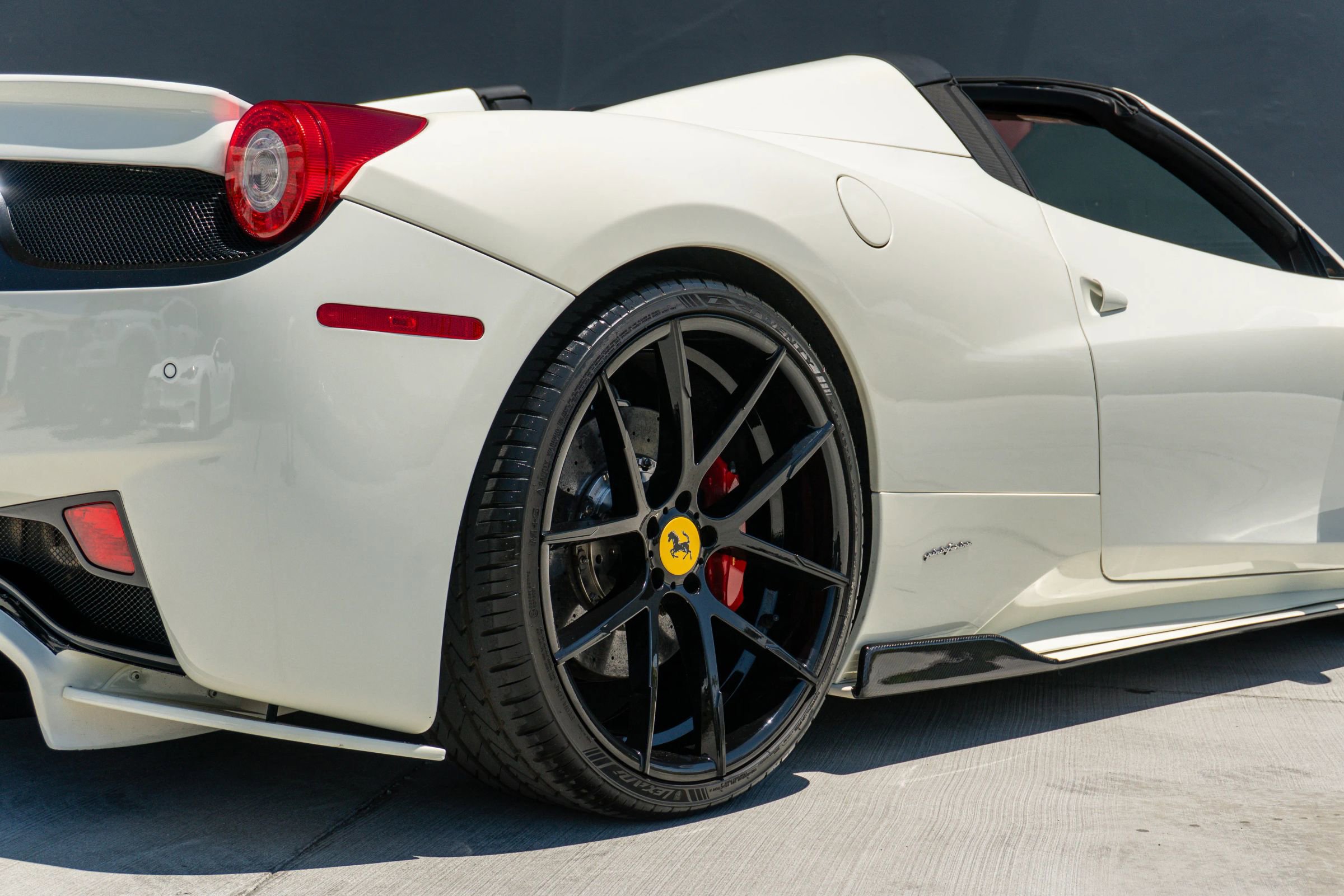 Used 2014 Ferrari 458 Spider RWD image 43