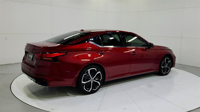 Certified 2023 Nissan Altima 2.5 SR FWD image 8