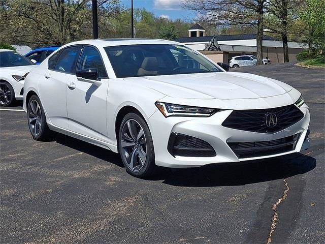 Used 2025 Acura TLX w/ Technology Package image 3