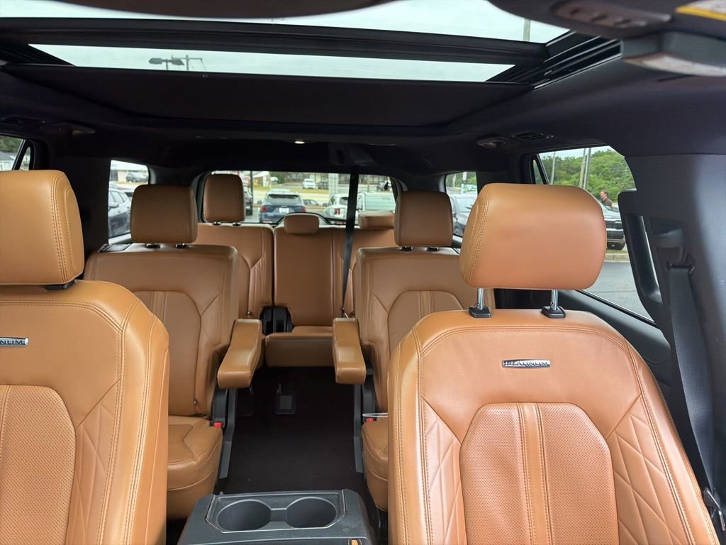 Used 2022 Ford Expedition Platinum AWD/4WD image 12