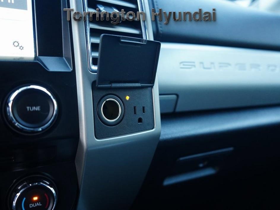 Used 2017 Ford F250 Lariat w/ Chrome Package image 20