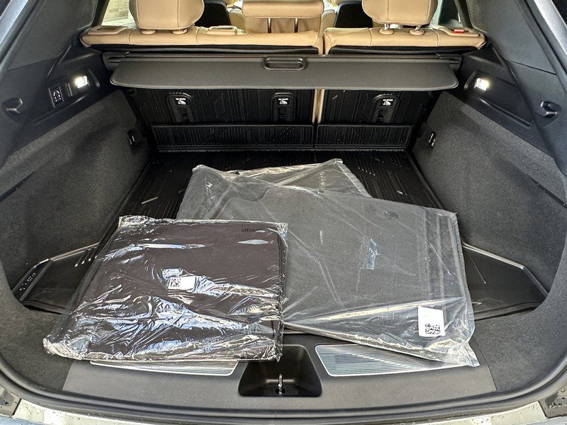 New 2026 Cadillac Lyriq V image 4