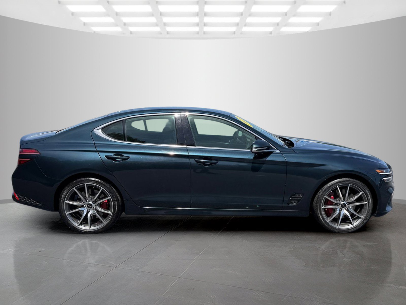 Used 2025 Genesis G70 2.5T RWD image 6