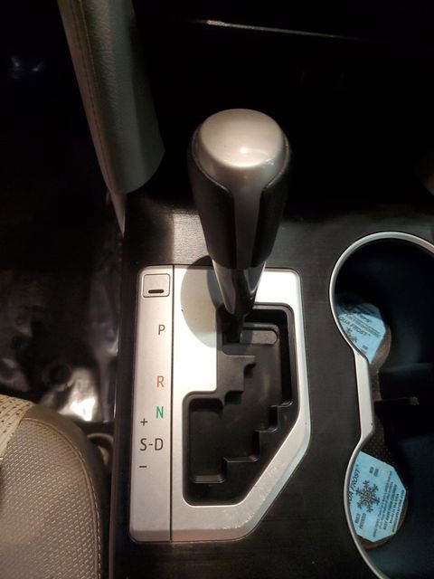 Used 2012 Toyota Camry LE image 25