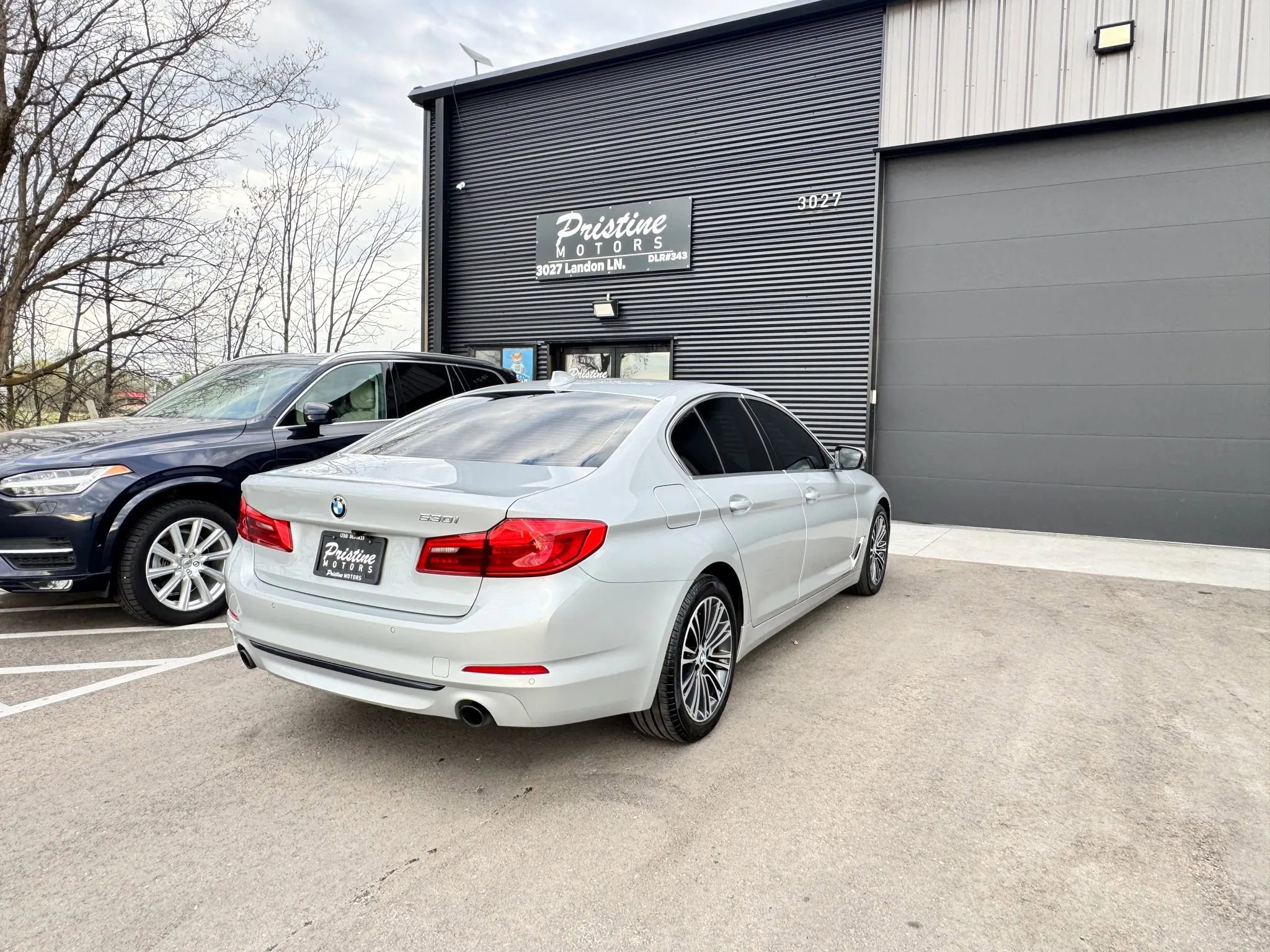 Used 2019 BMW 530i w/ Convenience Package image 4