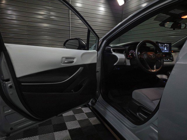 Used 2022 Toyota Corolla SE FWD image 28