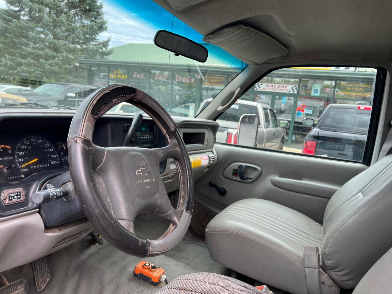 Used 2002 Chevrolet Silverado 3500 2WD Regular Cab HD image 7