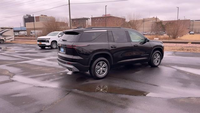 Certified 2025 Chevrolet Traverse LT w/ Driver Confidence Package image 8