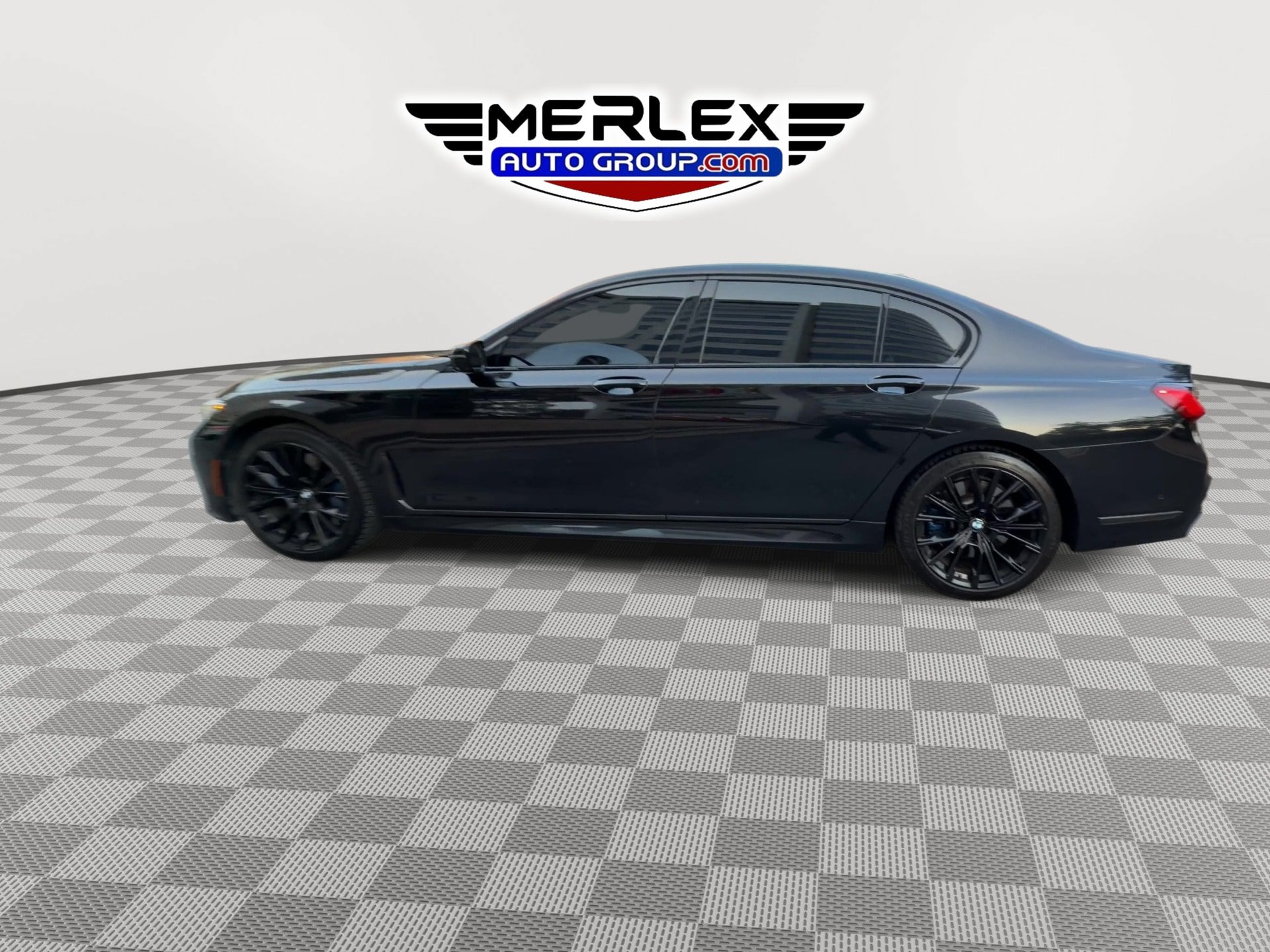 Used 2020 BMW 750i xDrive w/ Executive Package AWD/4WD image 5