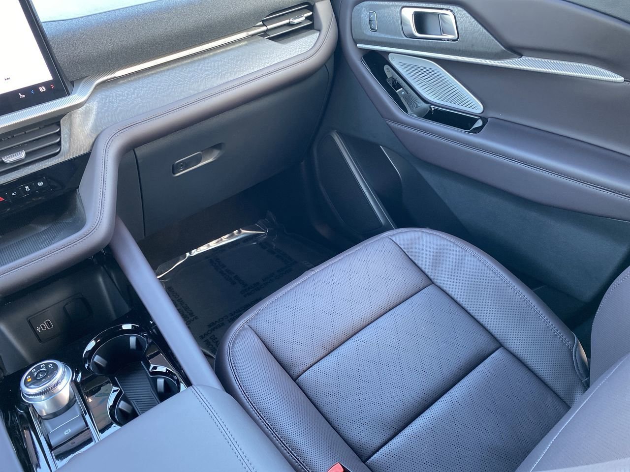 New 2026 Ford Explorer Platinum RWD image 11