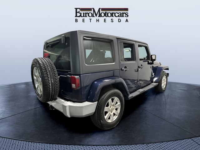 Used 2013 Jeep Wrangler Unlimited Sahara w/ Dual Top Group AWD/4WD image 5