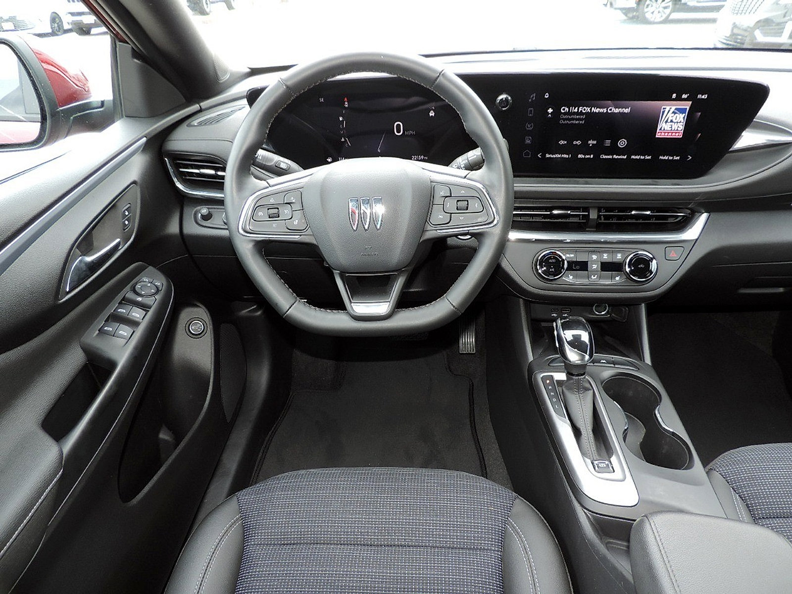 Used 2025 Buick Envista Preferred w/ Convenience I Package FWD image 14