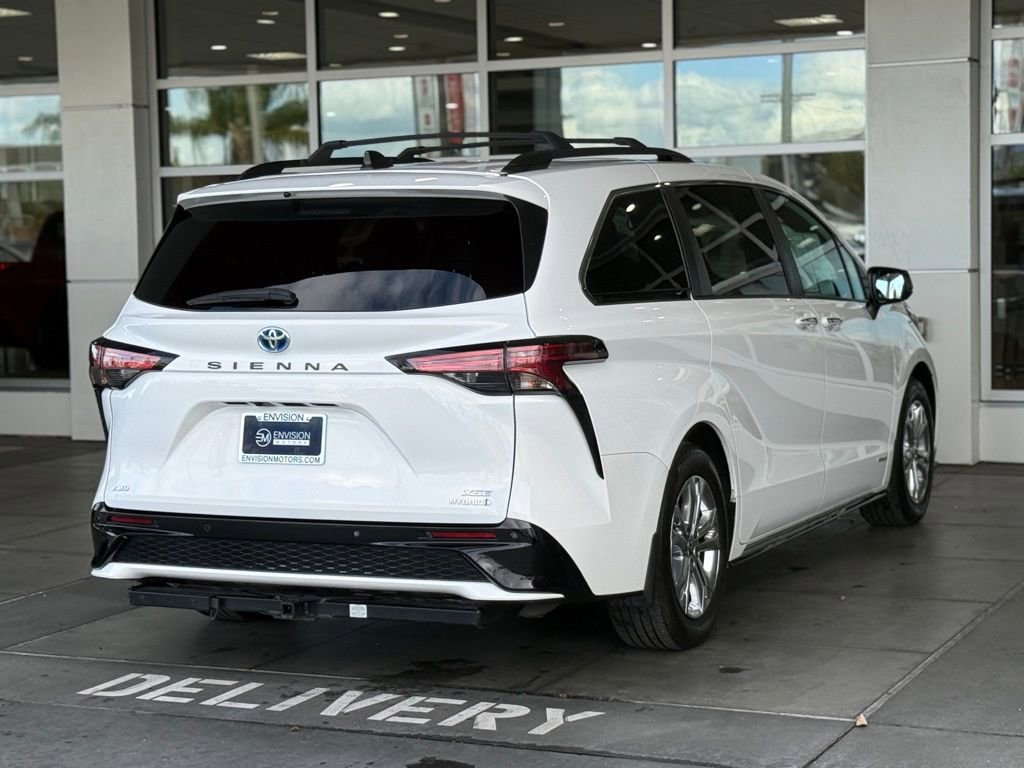 Certified 2021 Toyota Sienna XSE image 13