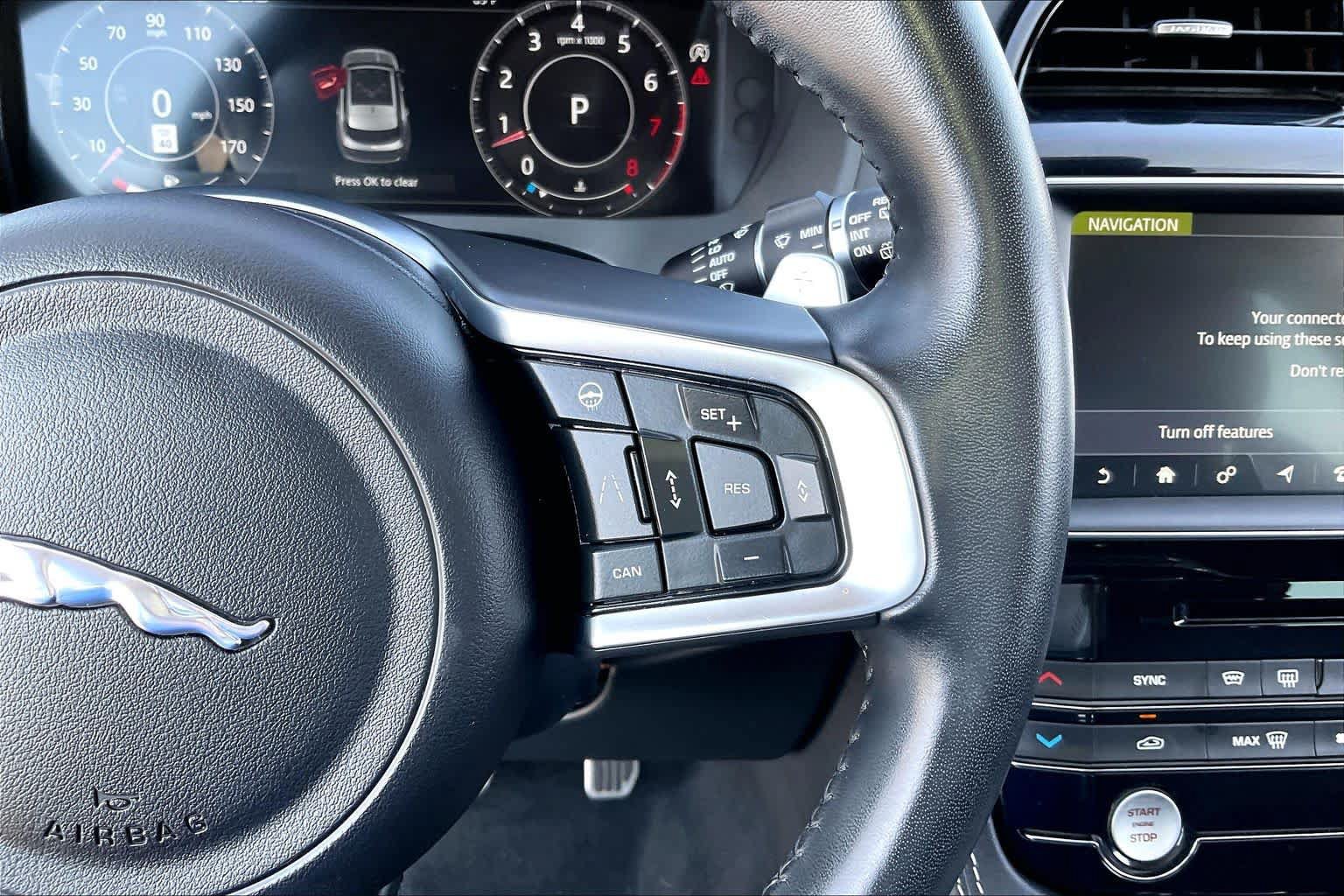 Used 2019 Jaguar F-PACE R-Sport AWD/4WD image 22