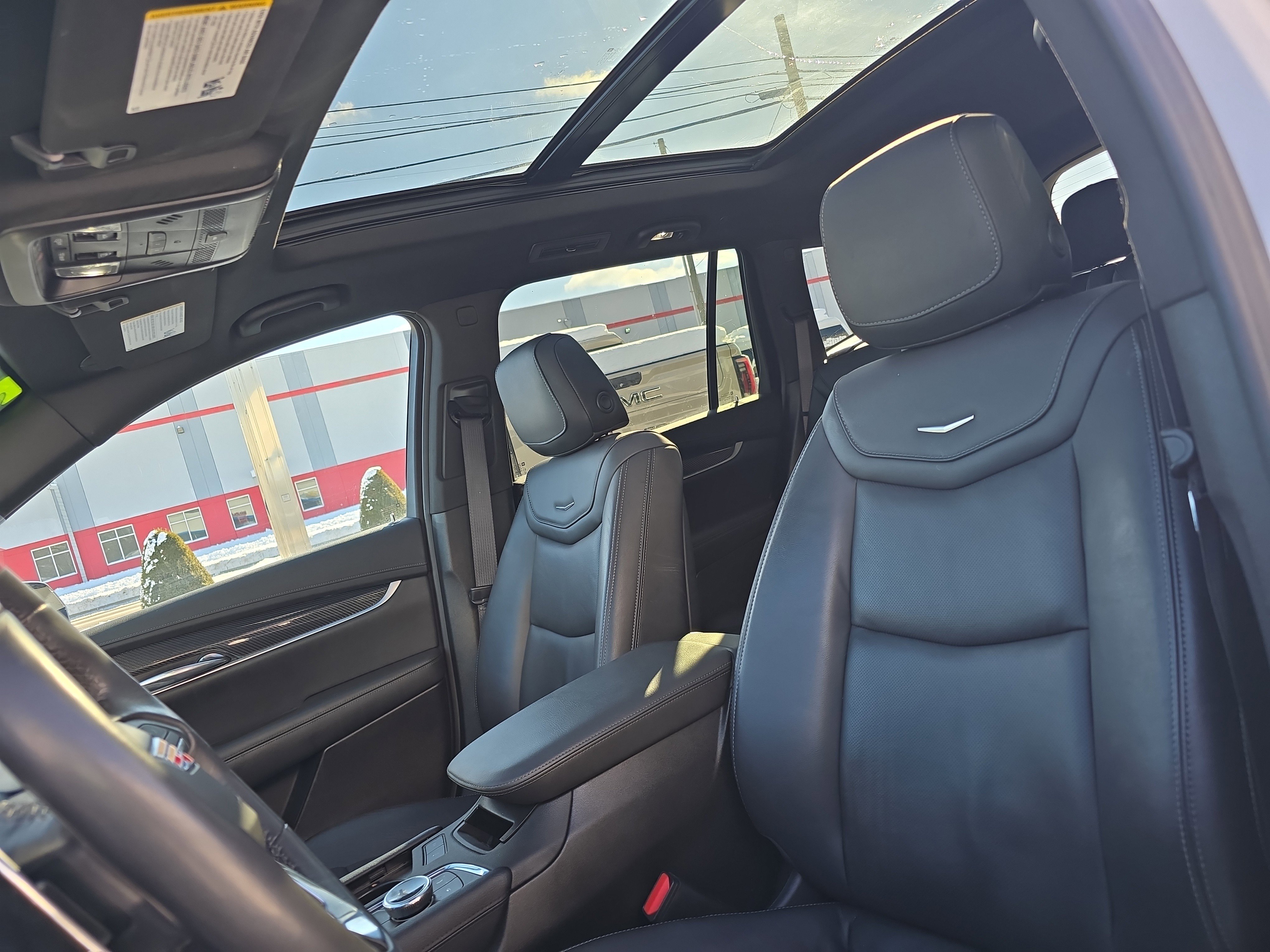Used 2024 Cadillac XT6 Sport w/ LPO, Onyx Lite Package image 12