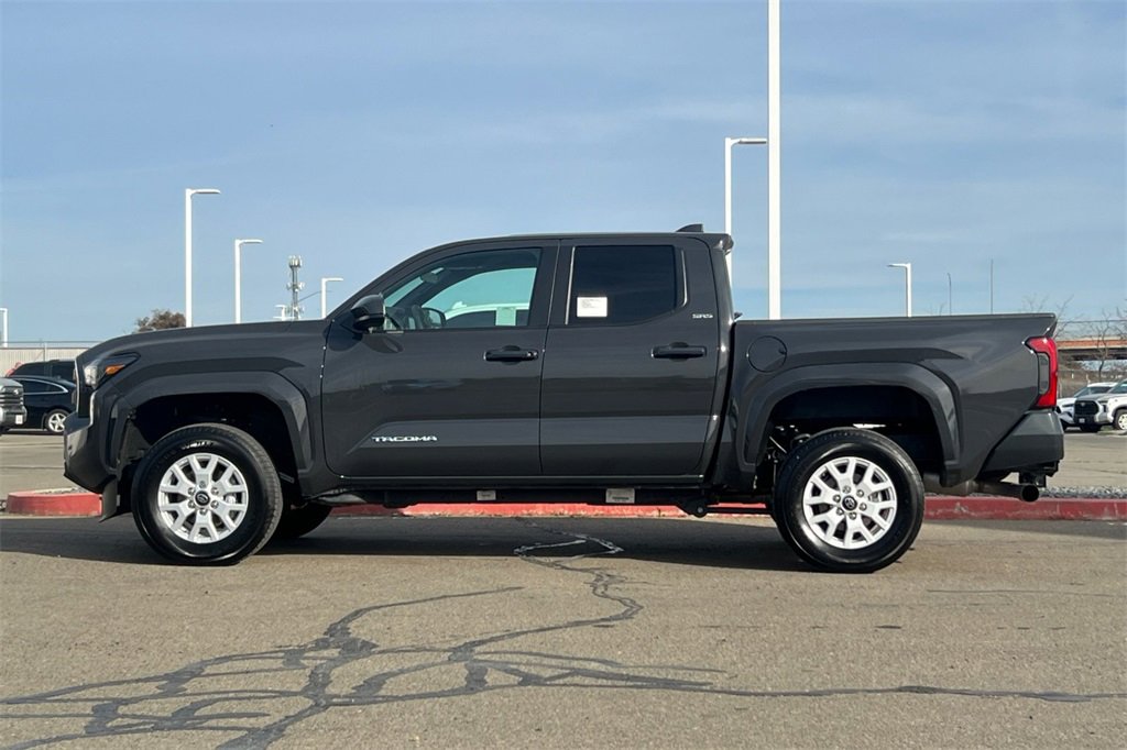 Certified 2025 Toyota Tacoma SR5 image 9