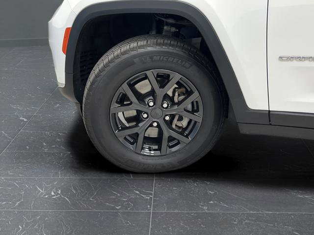 Used 2023 Jeep Grand Cherokee L Limited image 38