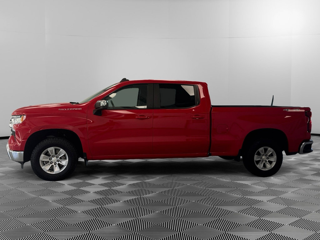 Used 2023 Chevrolet Silverado 1500 LT w/ Protection Package AWD/4WD image 5