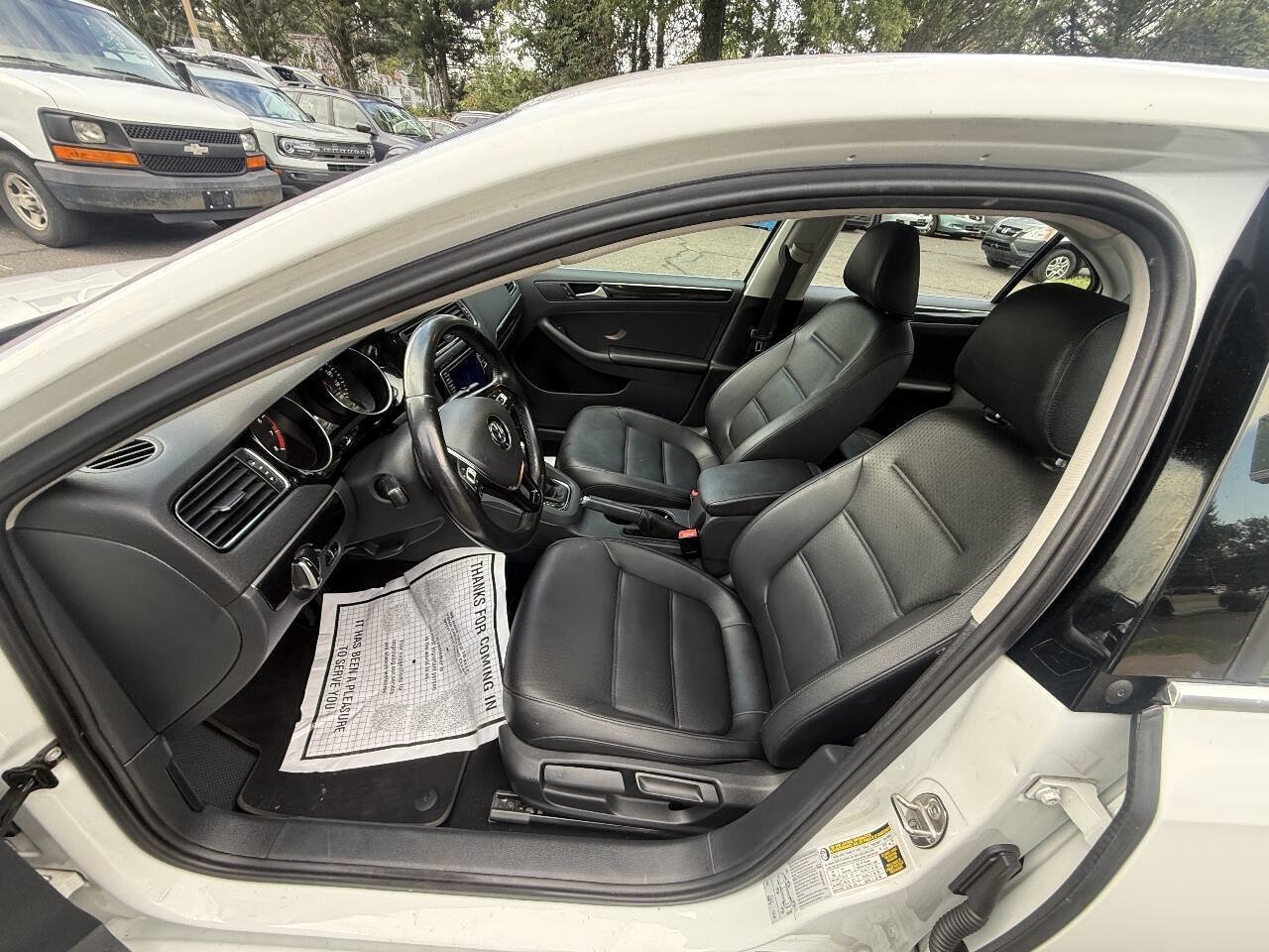 Used 2016 Volkswagen Jetta SEL w/ Lighting Package FWD image 8