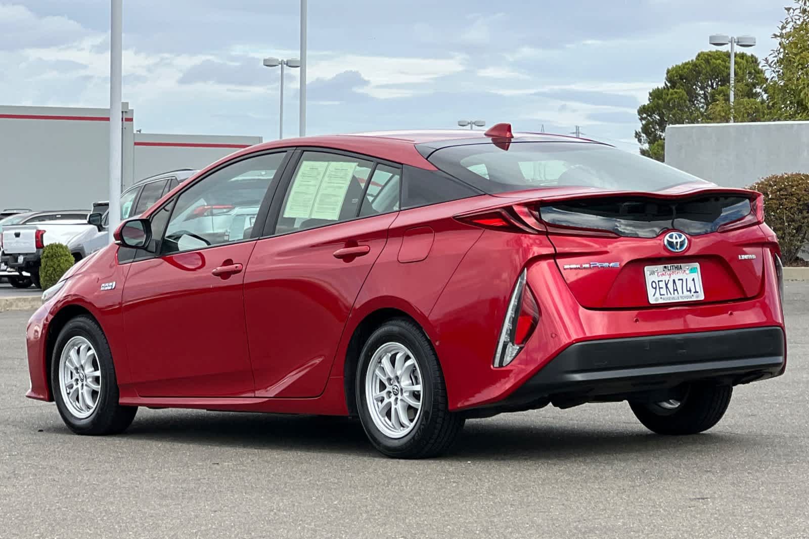 Certified 2022 Toyota Prius Prime Limited FWD image 7
