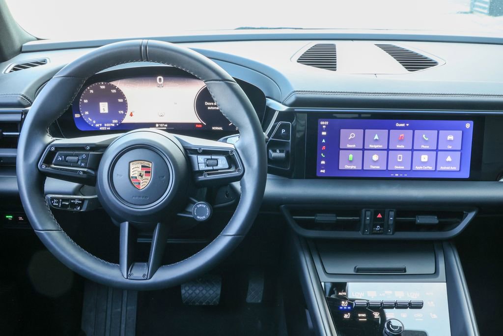 Certified 2025 Porsche Macan 4 Electric image 34