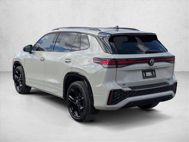 New 2026 Volkswagen Tiguan SE R-Line image 9