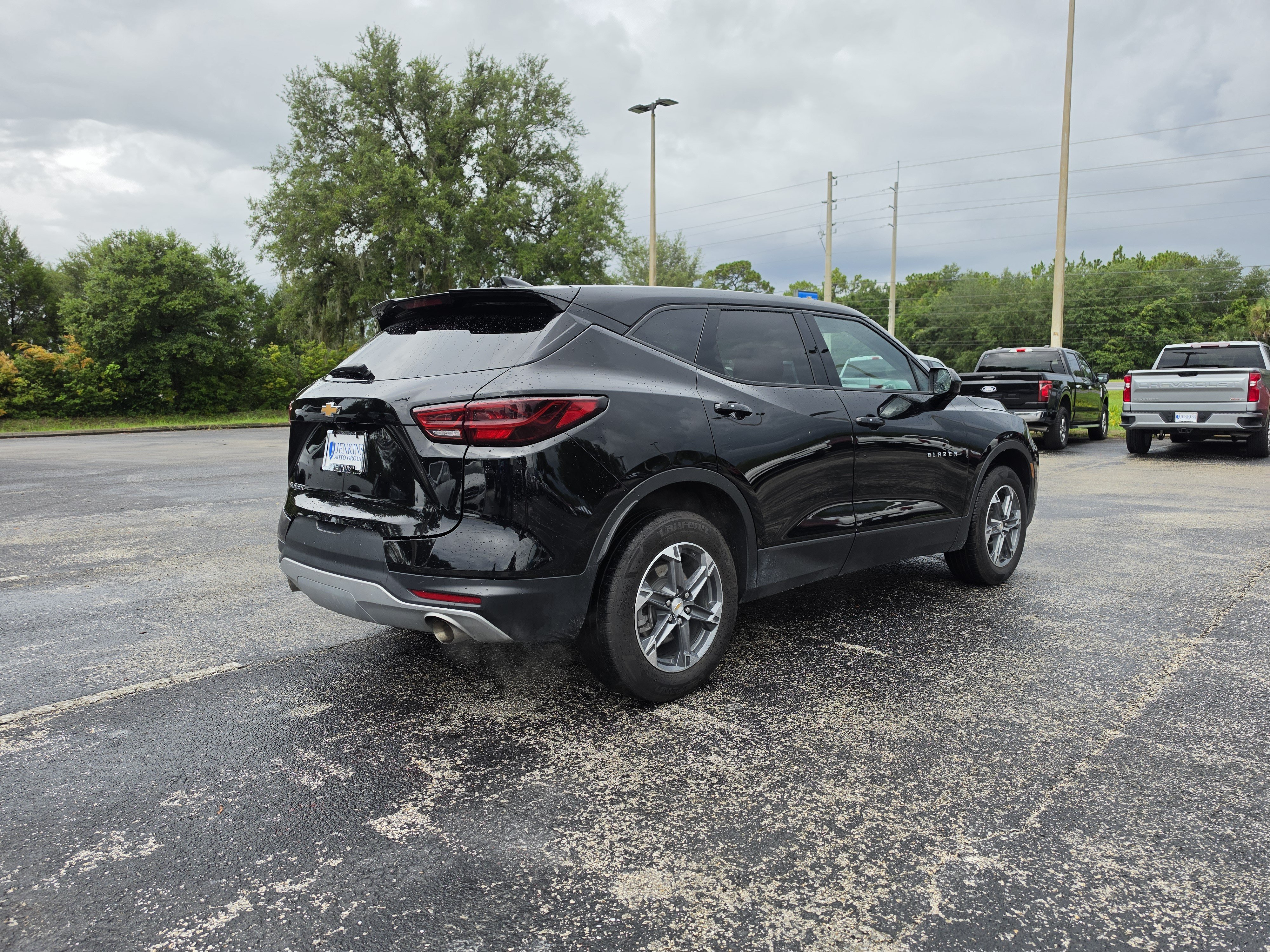 Used 2025 Chevrolet Blazer LT FWD image 5
