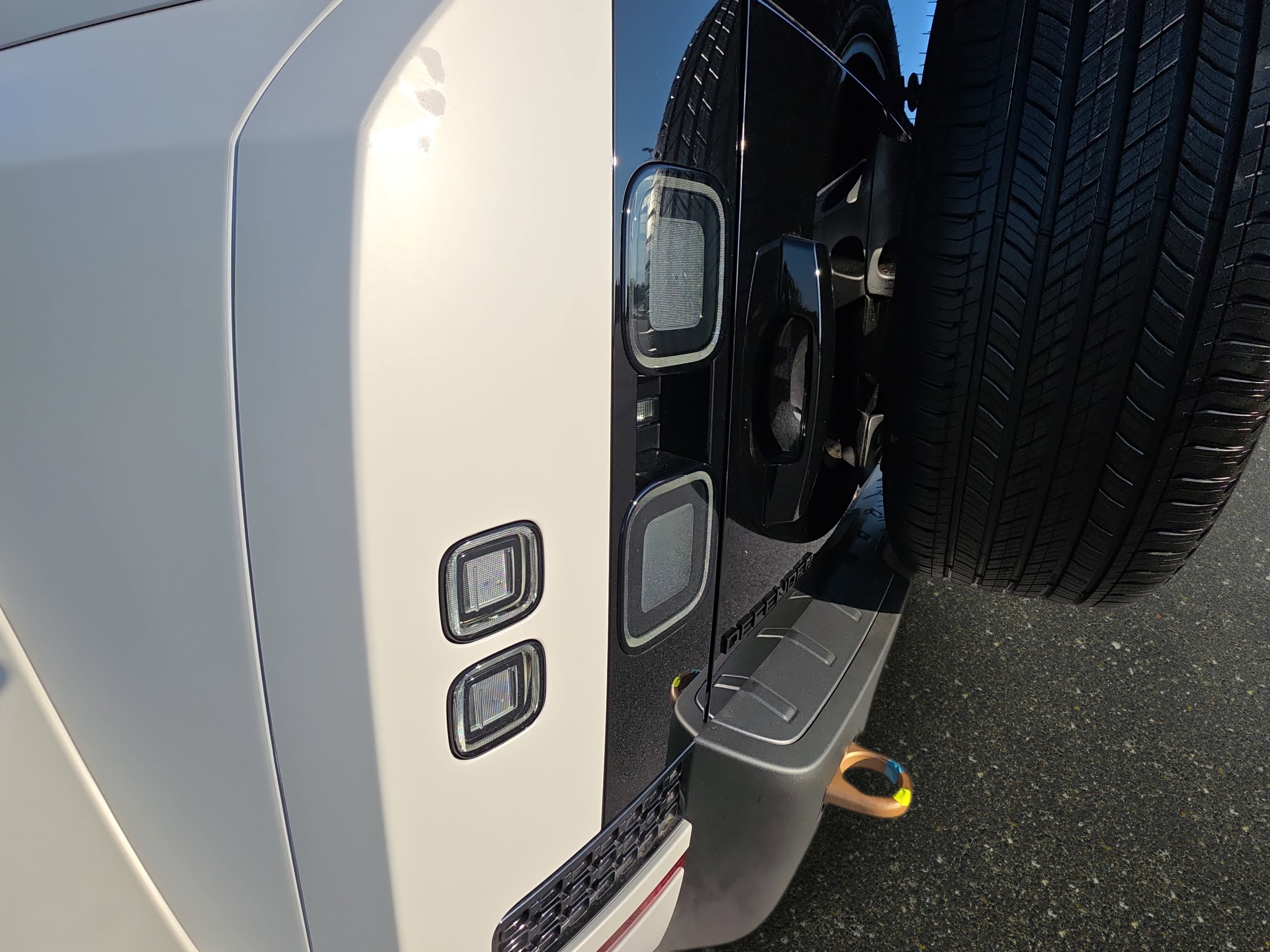 New 2026 Land Rover Defender 110 OCTA AWD/4WD image 34