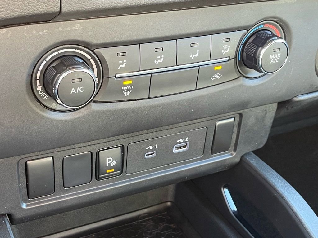 Used 2023 Nissan Frontier SV w/ Midnight Edition Package image 20