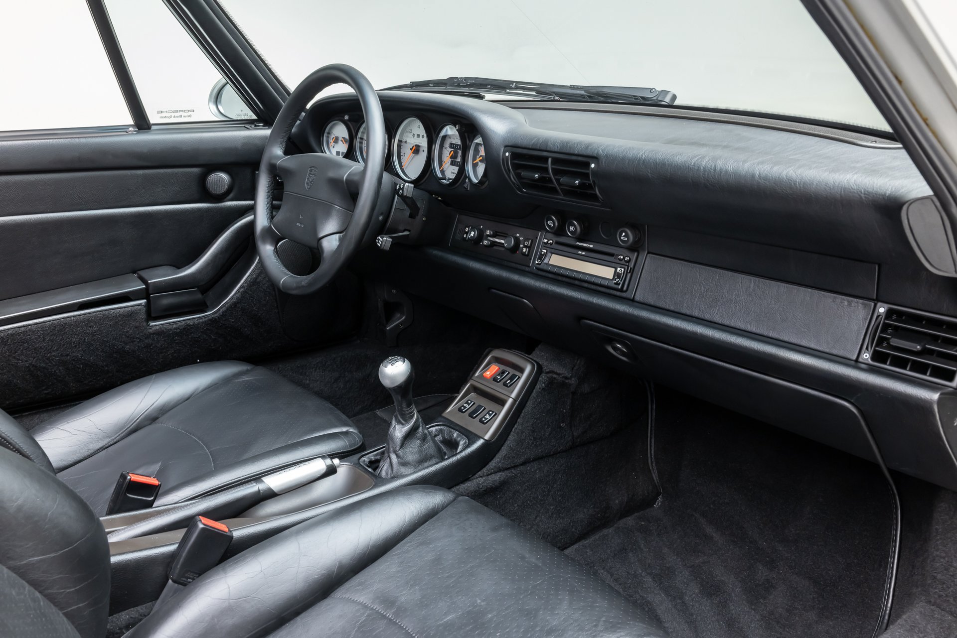 Used 1998 Porsche 911 Cabriolet image 33