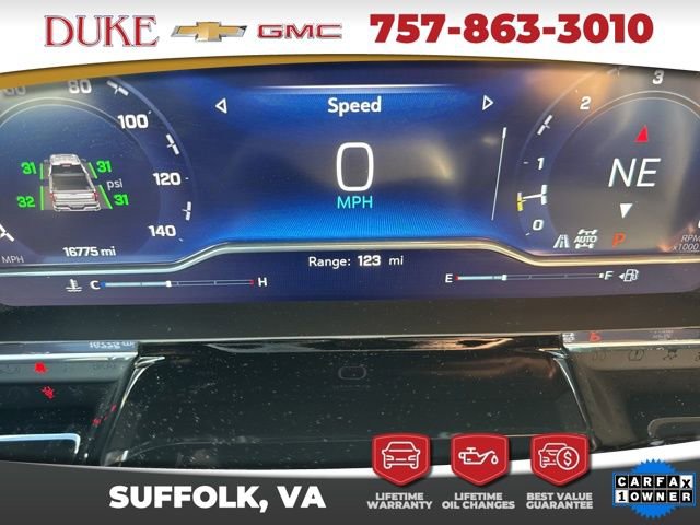 Used 2024 Chevrolet Silverado 1500 RST image 2