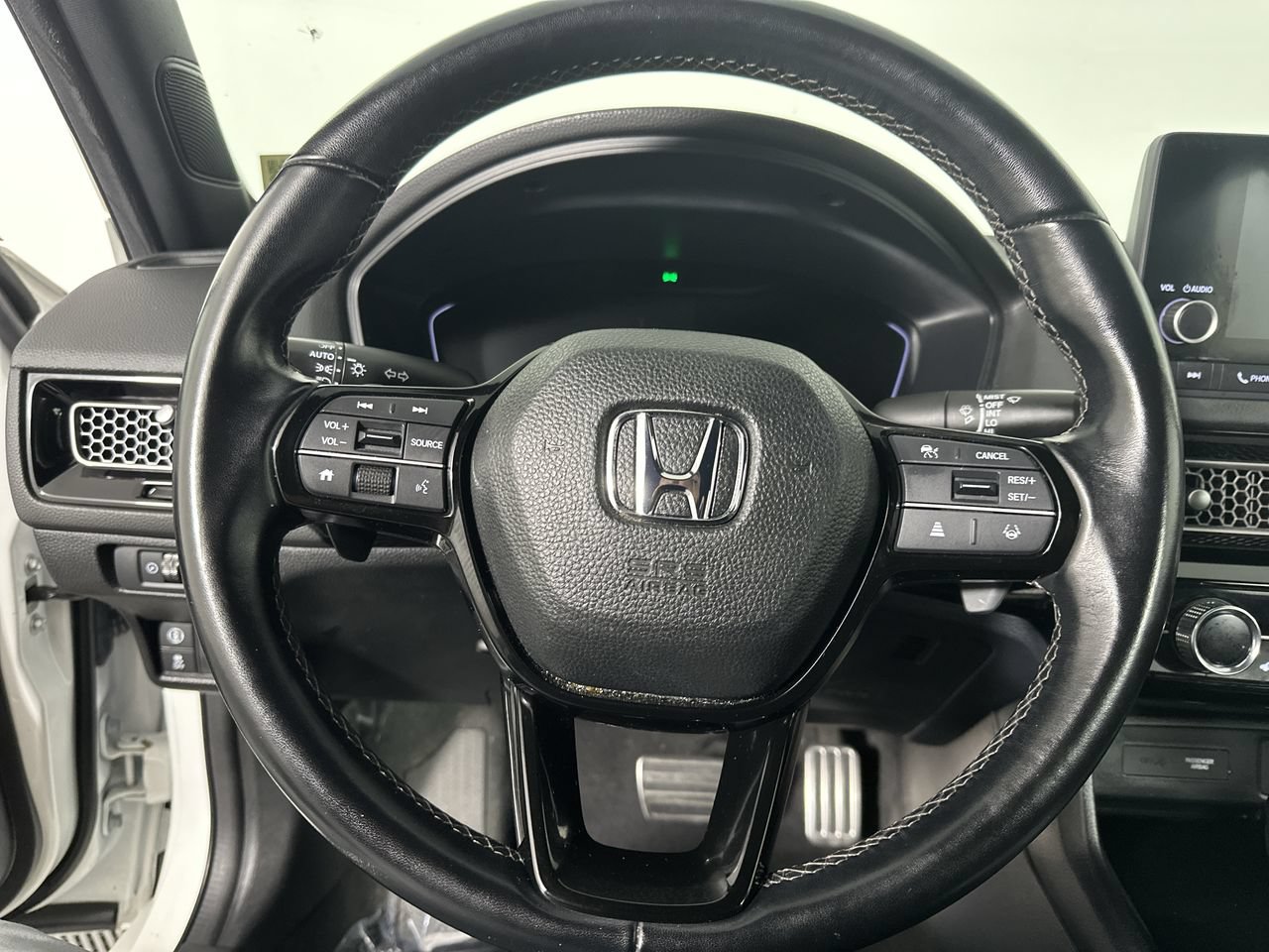 Used 2023 Honda Civic Sport image 10