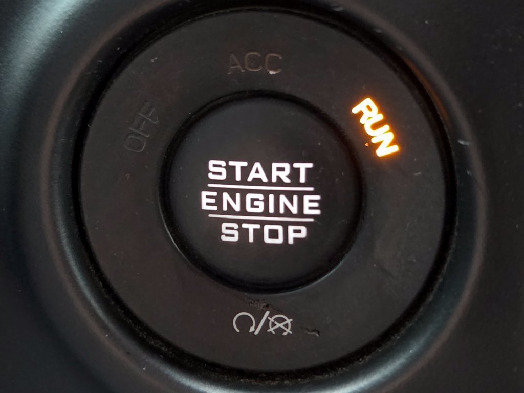 Used 2020 Jeep Gladiator Rubicon w/ Advanced Safety Group AWD/4WD image 36