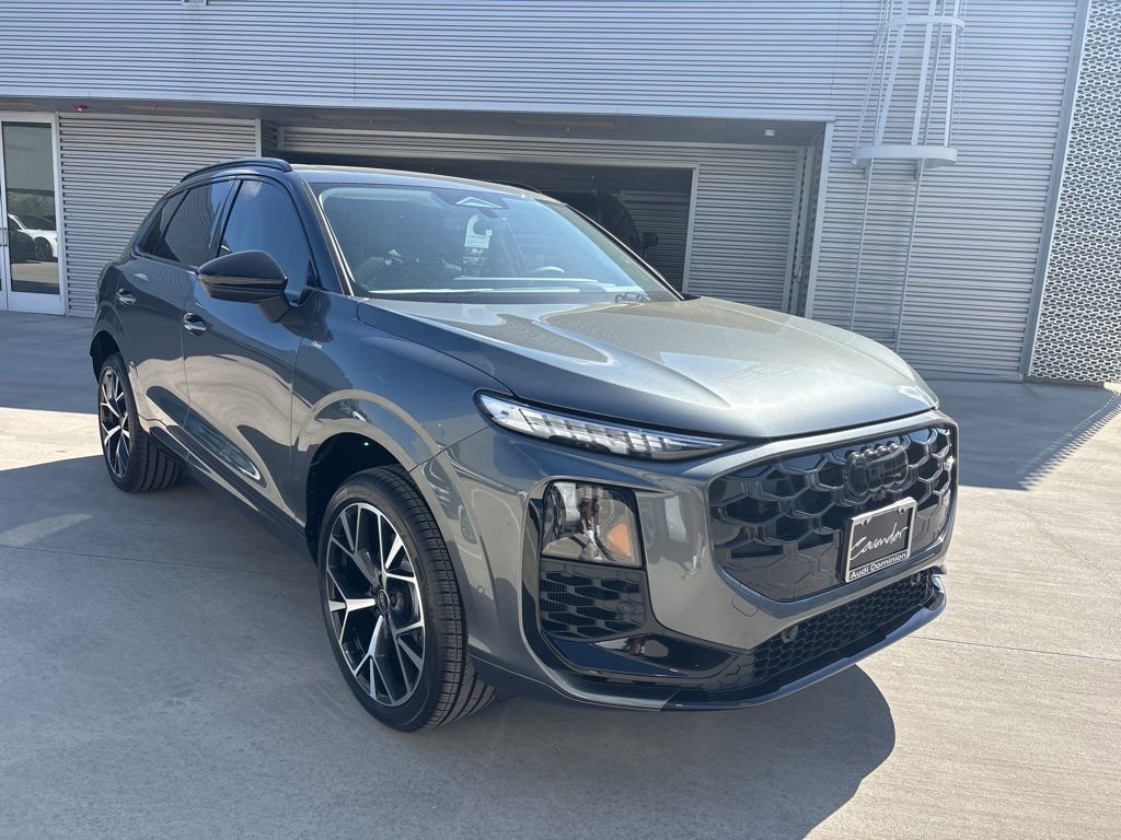 New 2026 Audi Q3 quattro 2.0T AWD/4WD image 3