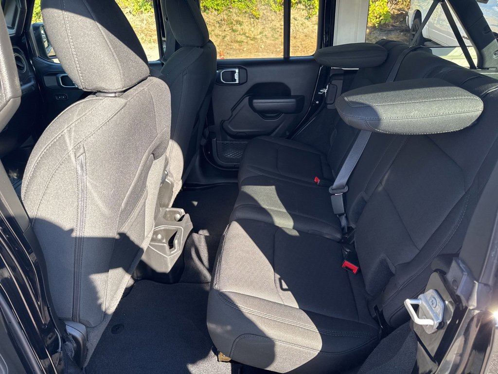 Certified 2022 Jeep Wrangler Unlimited Sport image 16