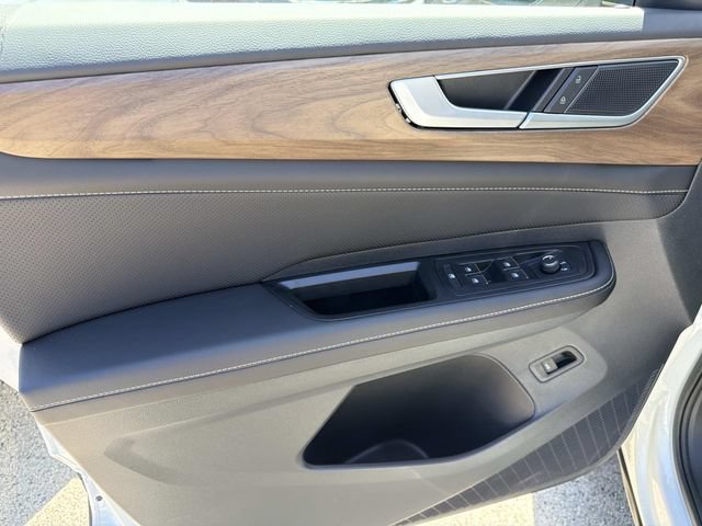 New 2026 Volkswagen Atlas SE FWD image 12