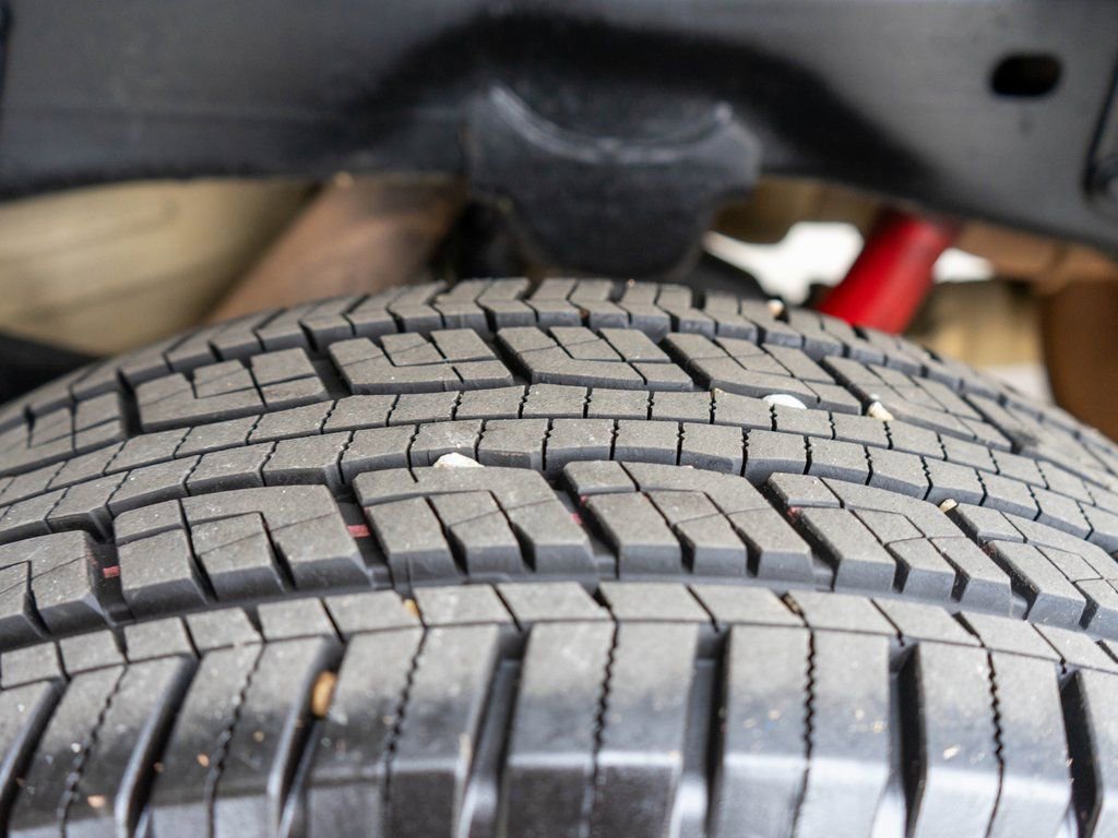 Used 2024 GMC Sierra 3500 SLE w/ SLE Convenience Package image 32