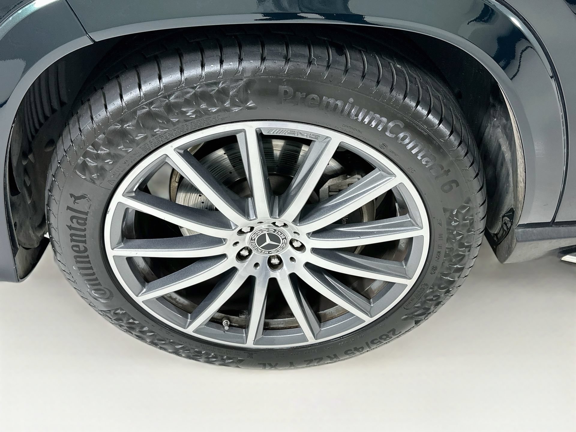 Used 2024 Mercedes-Benz GLS 580 4MATIC image 35