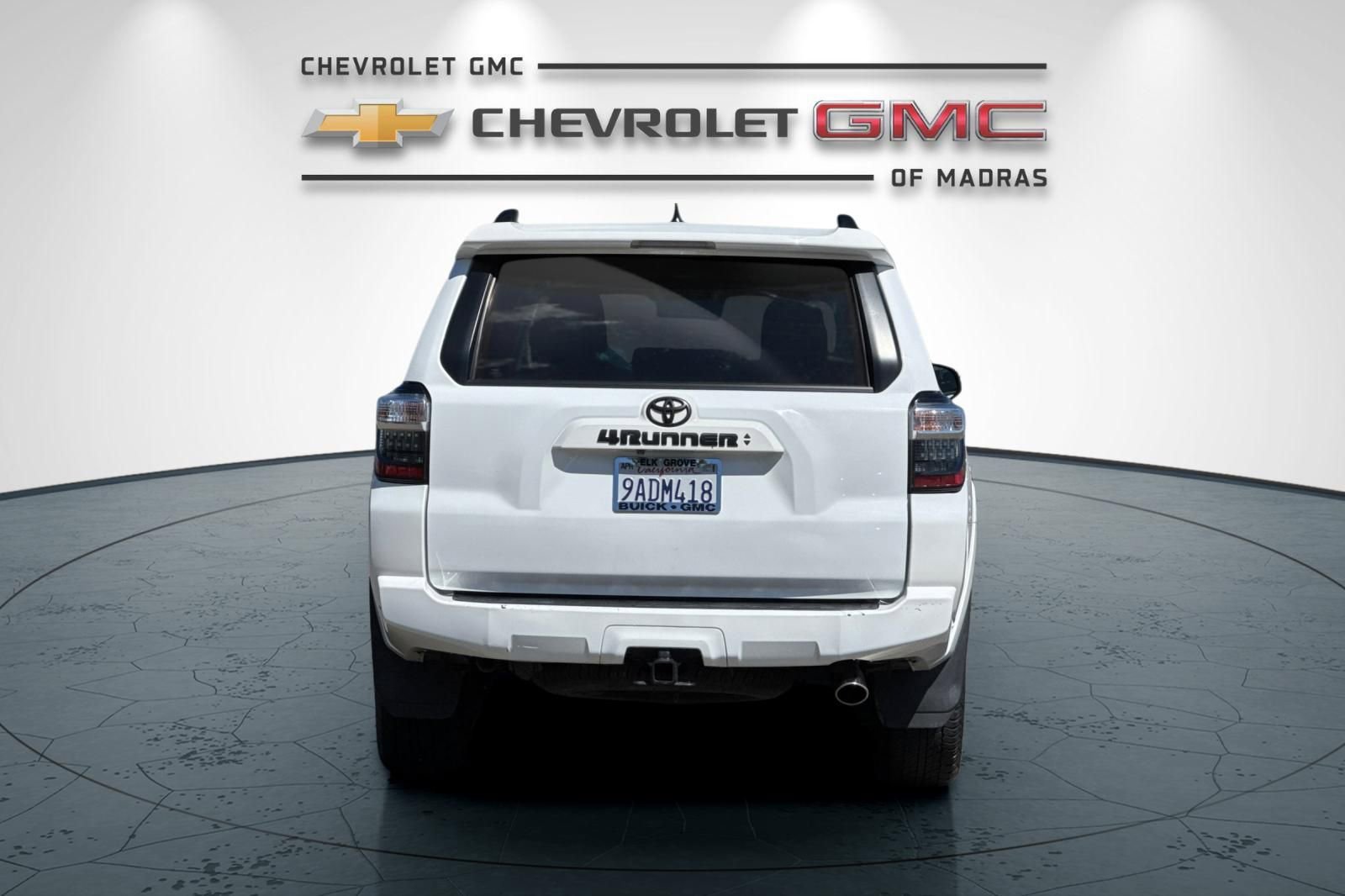 Used 2022 Toyota 4Runner SR5 Premium w/ Moonroof Package image 4