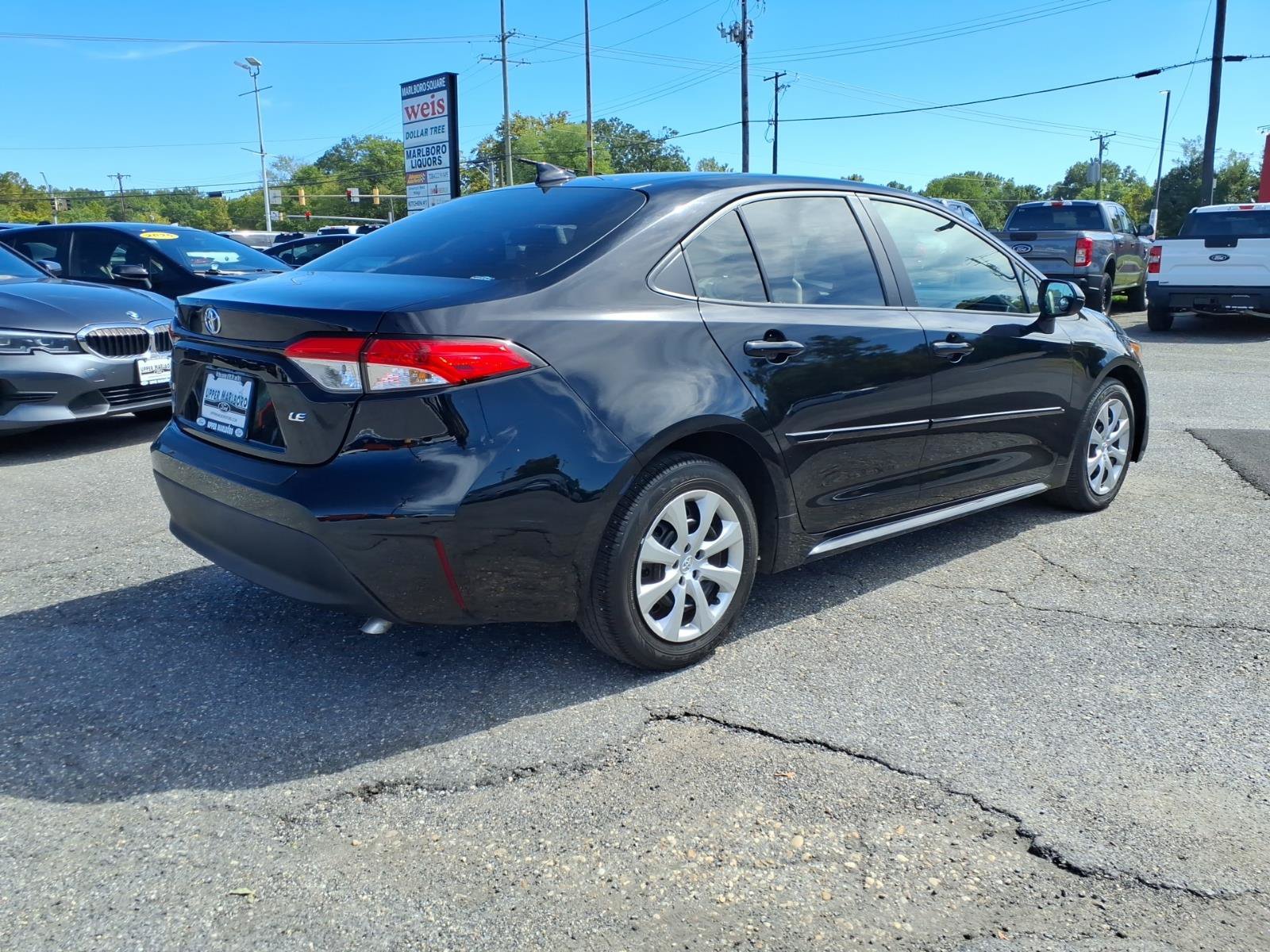 Used 2024 Toyota Corolla LE FWD image 6