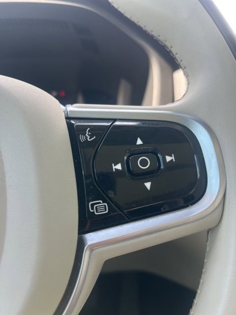 Used 2023 Volvo XC60 B5 Plus w/ Protection Package Premier image 13